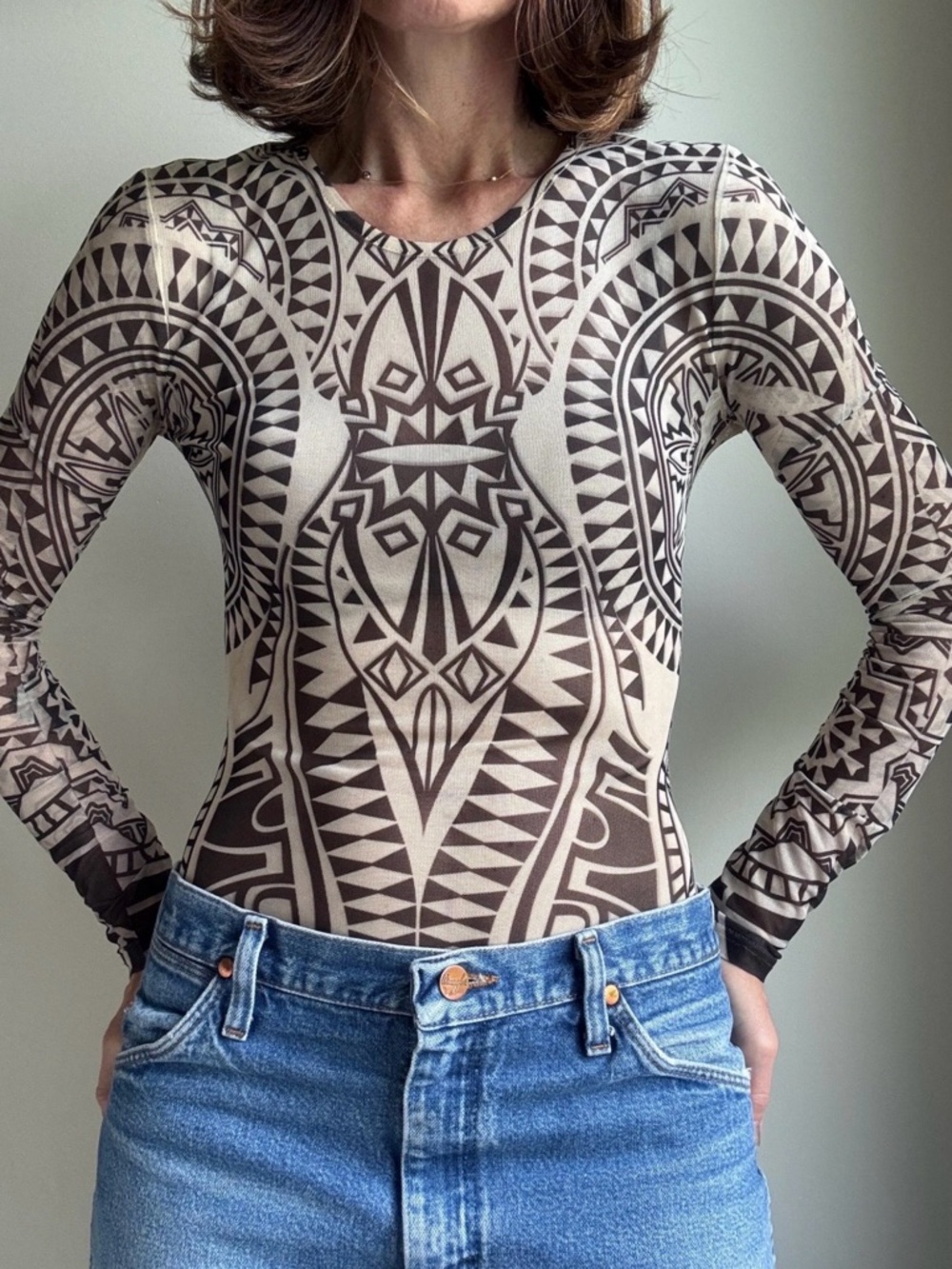 K TOO MESH NYLON
BODYSUIT LONG SLEEVES
STRETCHY SNAP CROTCH